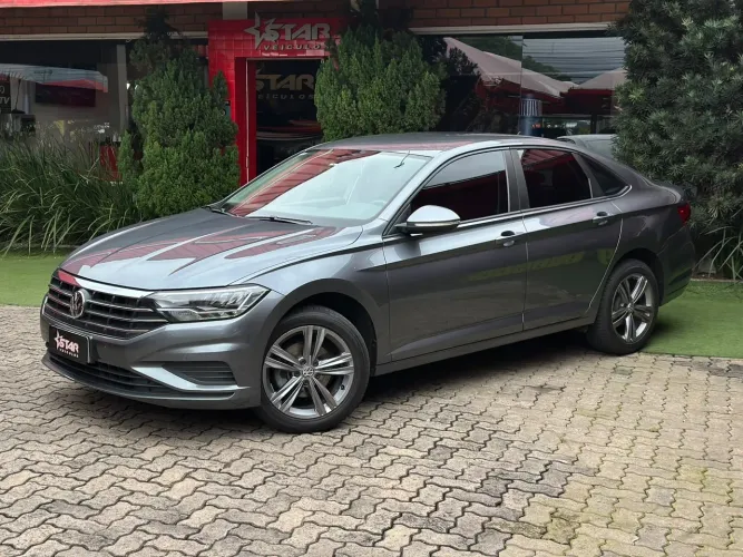 Volkswagen Jetta Comfortline 1.4 TSI 16V 4P Aut. 2018