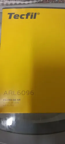 Filtro de ar Fox Hlp6096 usado.