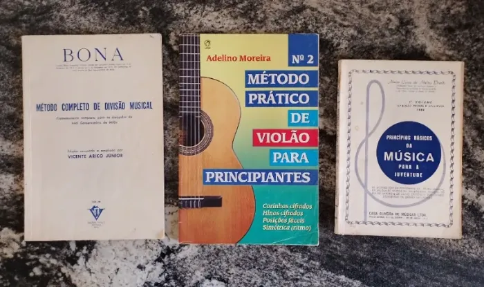 3X1 : Revistas Princípios/Métodos da Música p/ principiantes em bom estado de conservação.