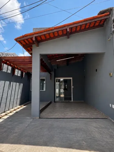 CASA À VENDA EM CONDOMÍNIO FECHADO - ANANINDEUA/PA.