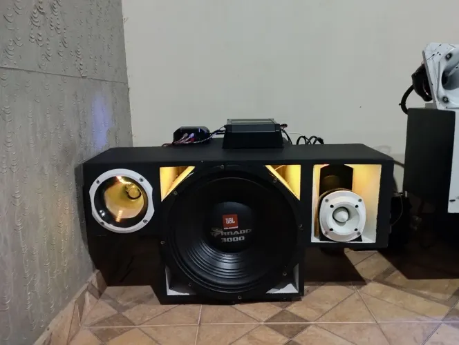 Som automotivo completo - caixa trio - 4 vias - Bob -  residencial 