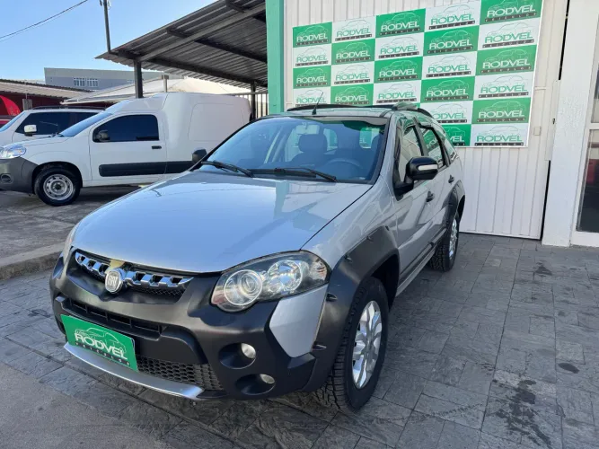 Fiat Palio Week.adv.lock.dualogic 1.8 Flex 2013