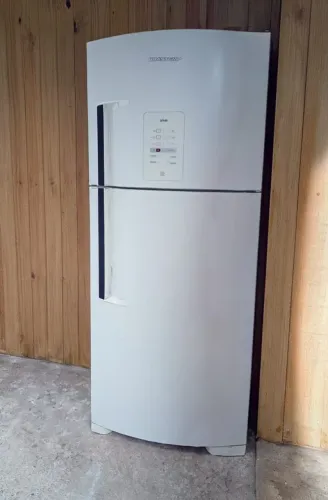 Vendo geladeira brastemp frosfrre funcionando perfeitamente