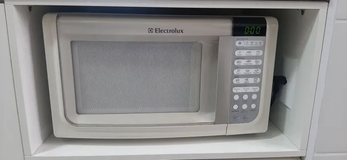 Microondas Electrolux 127V 23 litros