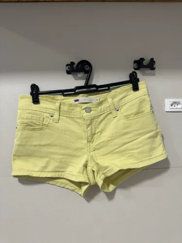 Mini Short Levis - Tamanho 34