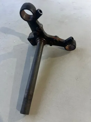 Mesa Inferior Coluna Direção Kasinski Mirage 150 Original Usada