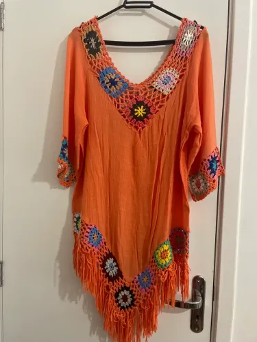 Saída de praia laranja 