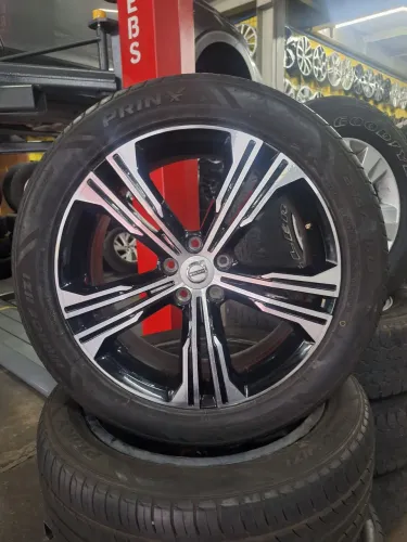 Rodas 19 Volvo original + pneus 85% e 75% Xc40 60