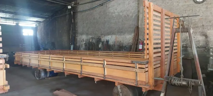 Carroceria de Madeira Nova 6,30m para Caminhão MB Accelo e Diversos 3/4 - Carrocerias Ales