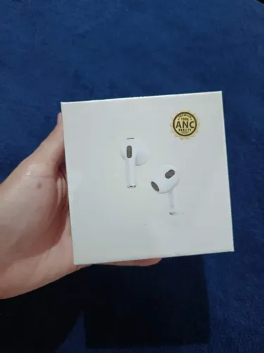 AirPods <br>Fuo de qualidade<br>Boa duração de bateria <br>Bluetooth<br>Estojo de carregamento<br>Cabo