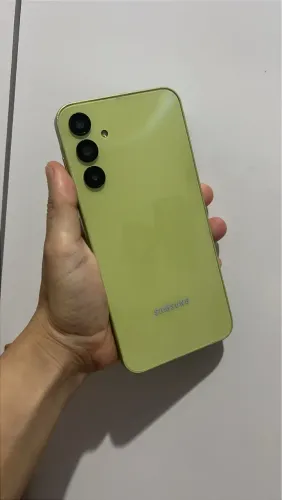 A15, 256g  5g 