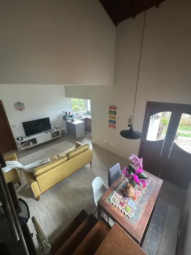 CASA 4 dorm em chácara com1250,00m2 a 1km do Centro de Louveira