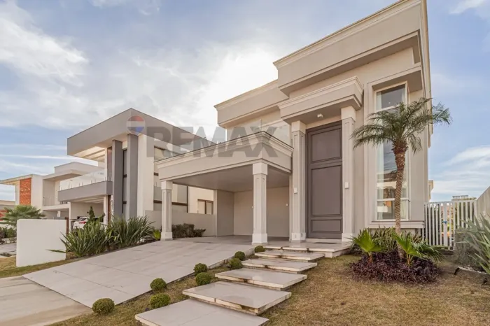 RESIDÊNCIA NEOCLÁSSICA CONTEMPORÂNEA COM 4 SÚITES E PISO AQUECIDO - FUNDO LAGO NA MELHOR L