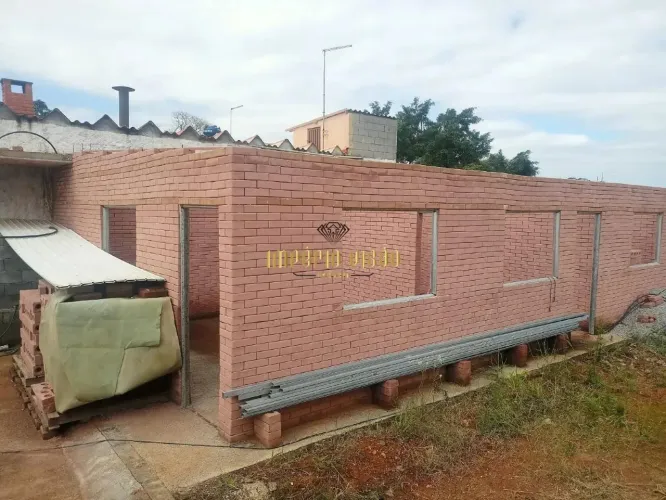 Chácara a Venda de 1.500m² com um Galpão de 60m² na Chácara Ceres em Suzano-SP