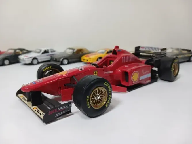 Miniatura Ferrari F310 1996 1/20 Schumacher Maisto #avl686
