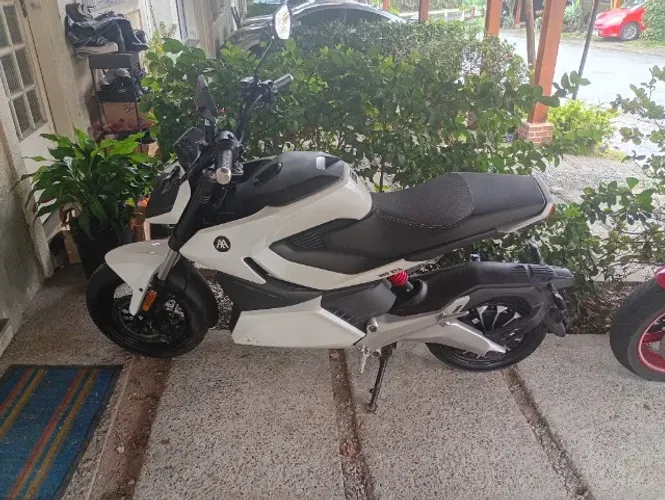 Moto elétrica diferenciada!! 12 mil 