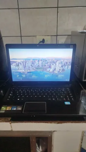 Notebook Lenovo Bem conservado ( i3, 8gb, ssd120gb, bateria segurando carga)