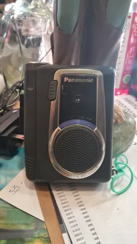 Walkman Gravador de Fita Cassete Panasonic, modelo RQ-L10.<br>160 Reais