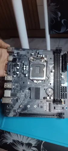 Placa mãe TGT H61 DDR3 (Com defeito) 