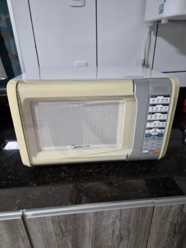 Micro-ondas Midea Liva 30 Litros - 127V (Ótimo Estado!)