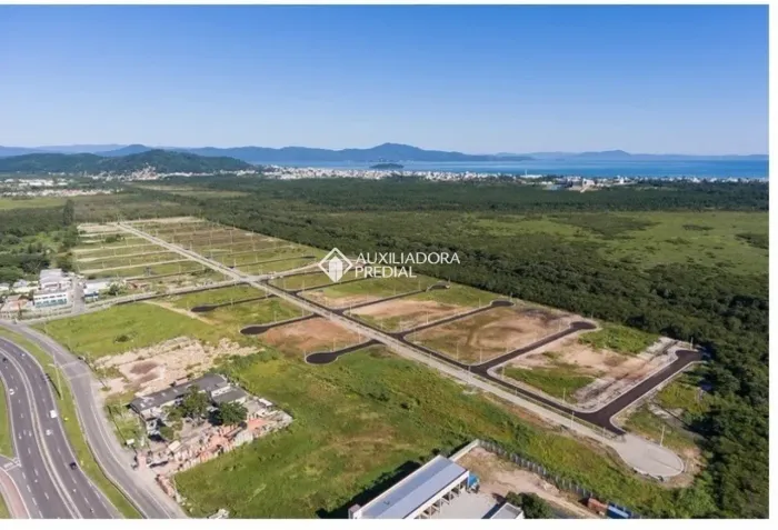 Terreno no Real Parque de 450m²