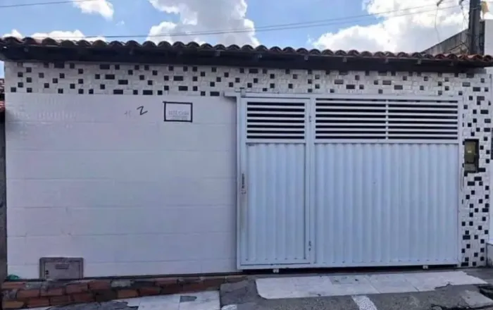 Casa à Venda 2 Quartos 1 Banheiro