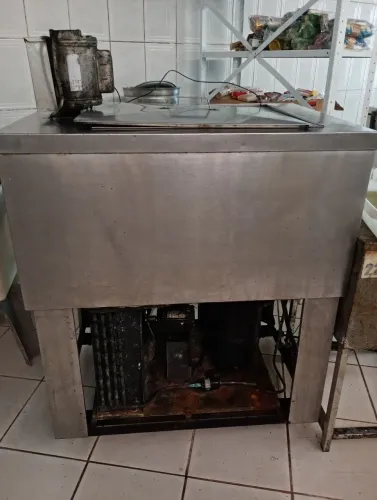 Fábrica de picolé completa pronta particionar