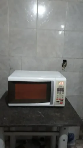 Microondas Brastemp 30litros funcionando perfeitamente.