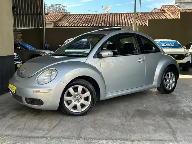 Volkswagen New Beetle 2.0 MI Mec./aut. 2009