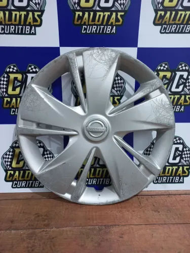Calota aro 14 Nissan March original usada. R$25,00 a calota