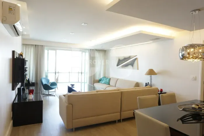 Apartamento com 155m2 4 quartos mobiliado para locação na Península