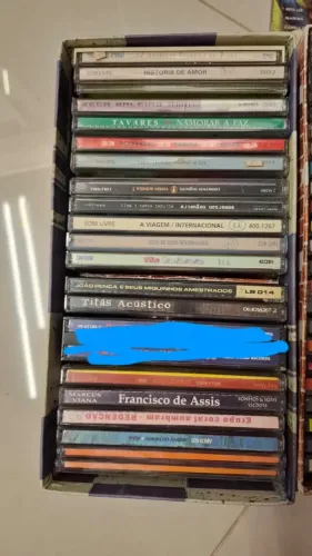 vendo vinil e CD'S. vinil com avarias