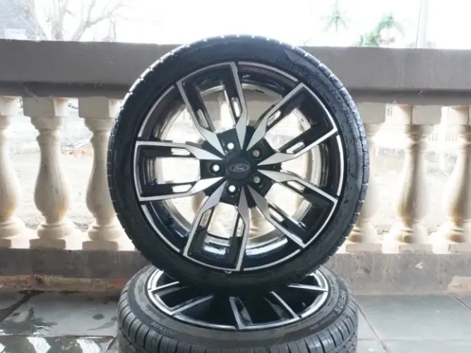 Jogo de Rodas Ford + Pneus NOVOS 225/45 R18