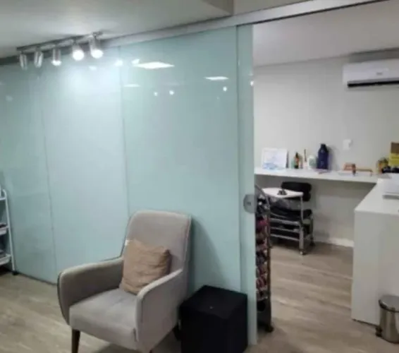 VIDROS TEMPERADOS + PORTA - OPORTUNIDADE!