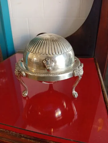 Lindo porta caviar em prata 90