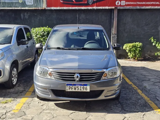 Renault Logan Authentique Hi-flex 1.0 16V 4P 2012