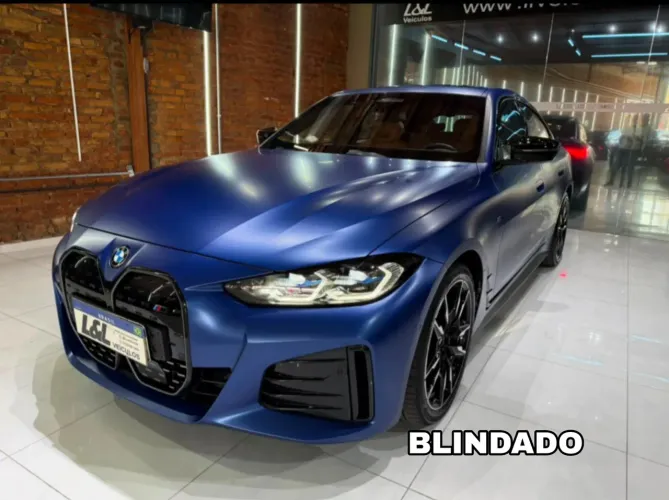 BMW i4 M50 (elétrico) 2024
