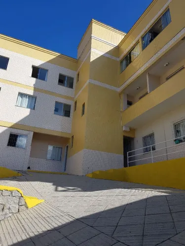 Kitnet grande trindade ótima localização