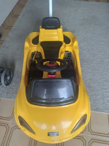 Carro de passeio infantil Mc laram 2 em 1