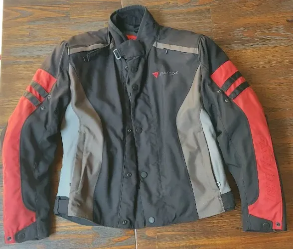 Jaqueta Dainese