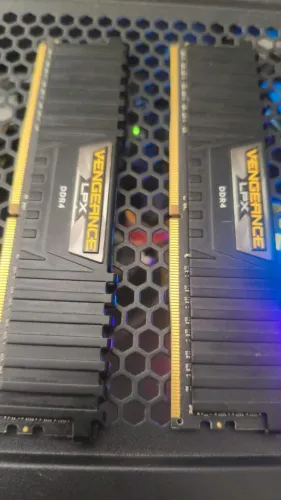 Memória ddr4 2x8 3600hz 