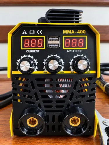 Máquina de solda MMA 400 completa nova