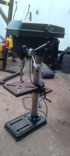 Furadeira industrial b16 da Schutz