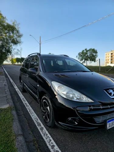 Peugeot 207 SW XR 1.4 Flex 8V 5P 2012