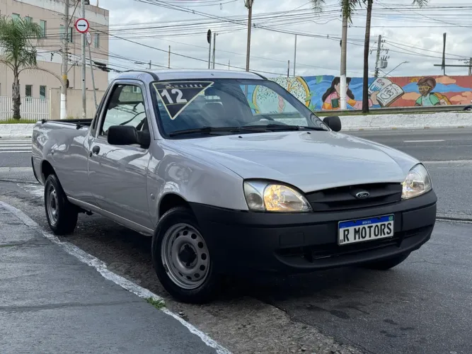 Ford Courier 1.6 L/ 1.6 Flex 2012