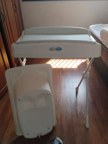 Banheira e trocador Burigotto 