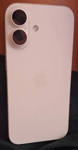 Vendo iPhone 16 branco