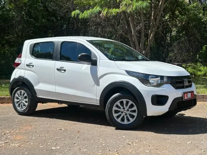 Fiat Mobi Like 1.0 Fire Flex 5P. 2021