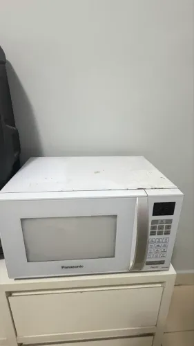 Vende-se microondas em perfeito estado! 127w Panasonic
