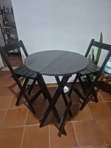 Mesa bistrô com 2 cadeiras só 270 reais